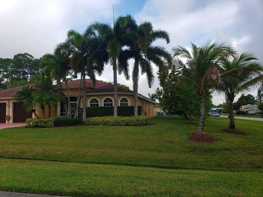 Charming Vacation Home In Port St Lucie. Port St. Lucie Exteriör bild