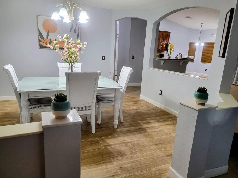 Charming Vacation Home In Port St Lucie. Port St. Lucie Exteriör bild